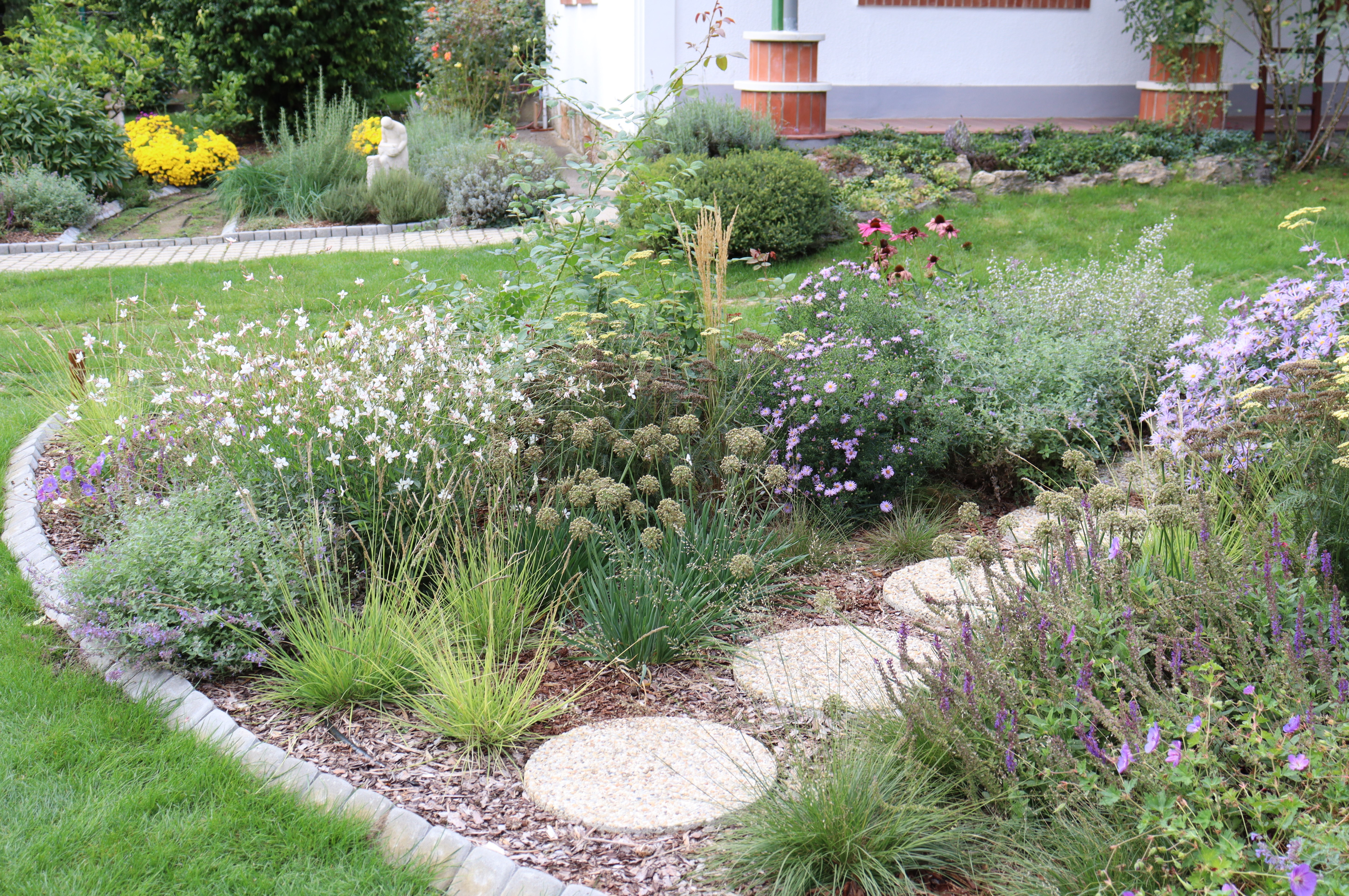 Torsán Lilla - Kerttervezés & kertépítés